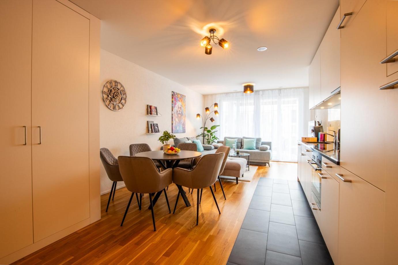 Special Einstein II Apartment Basel, Messe Kleinbasel 10-Star Extérieur photo